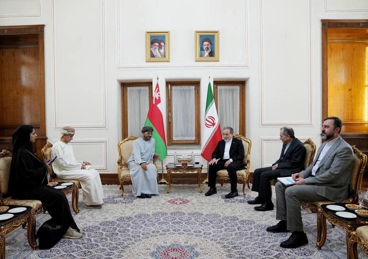 Iran at Oman, nagplano ng pansamantalang koridor sa Hormuz habang patuloy ang hidwaan sa US