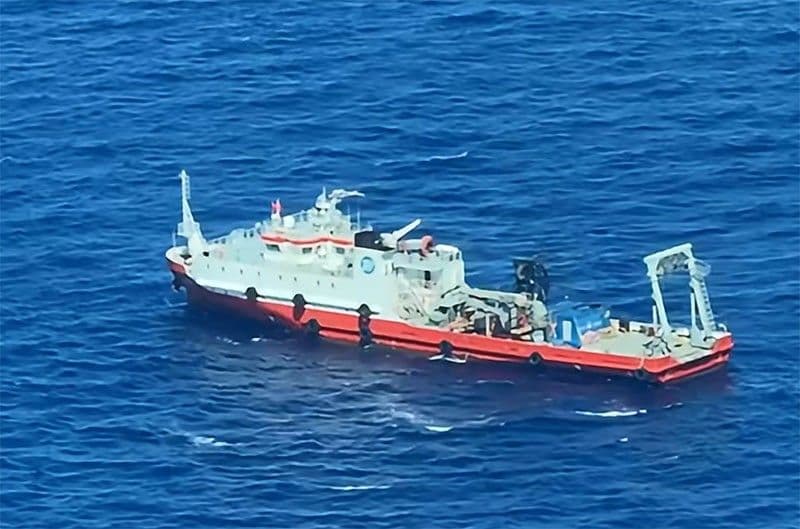 PCG, hinamon ang mga barko ng Tsina sa Mindoro at Batanes