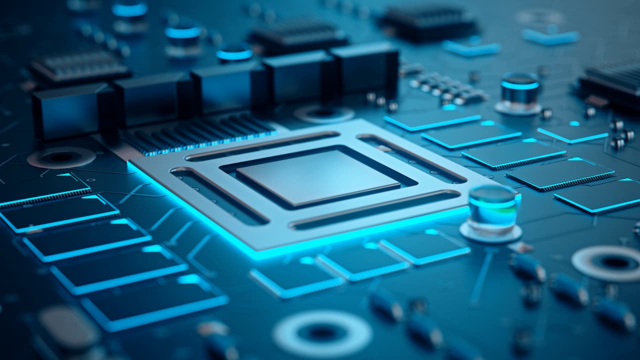 Inaasahang lalampas sa $50-B ang mga eksport ng electronics