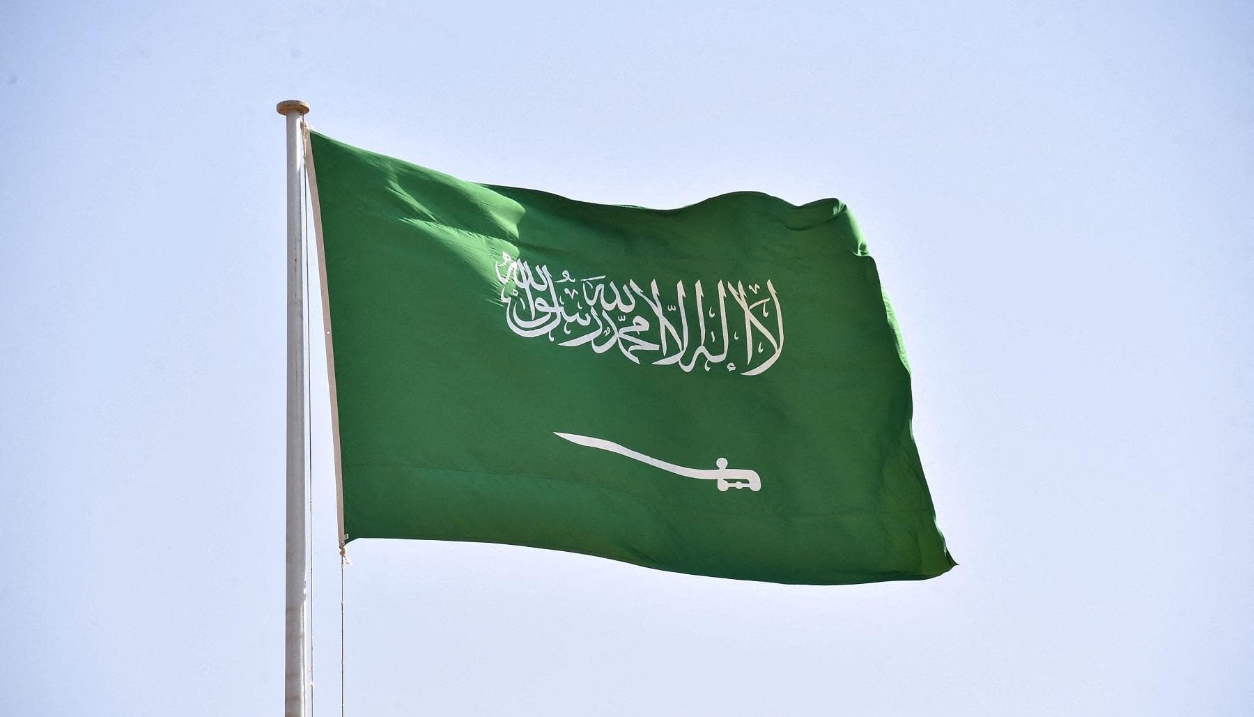 Pag-atake ng Houthis sa refinery ng Saudi Arabia kasunod ng depensa sa kasunduan