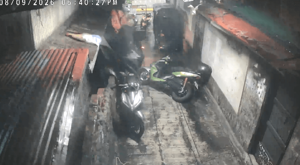 Dalawang Motorsiklo, Nagtumba sa Malakas na Hangin sa Tondo