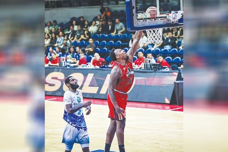 Blackwater Bossing, nakabangon mula sa pagkatalo at nagtala ng panalo laban sa Phoenix