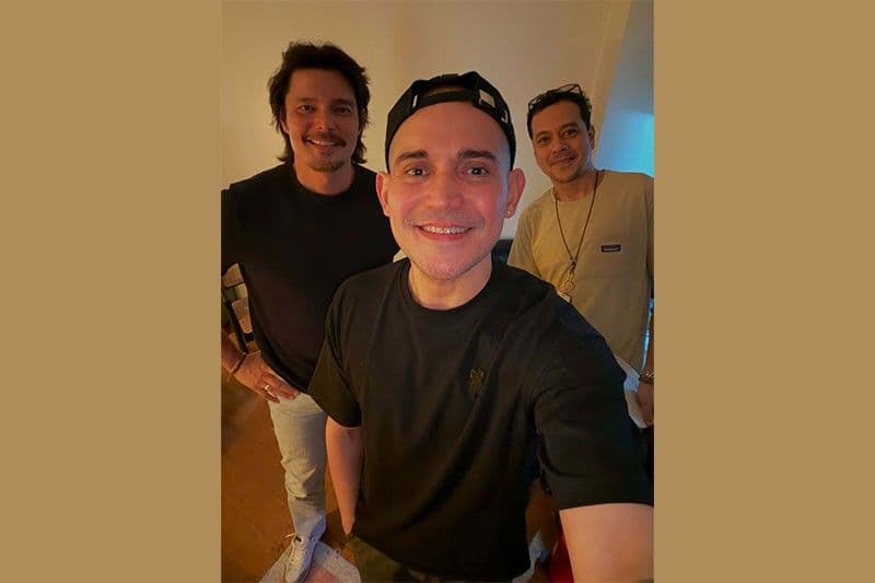John Lloyd Cruz, Magbabalik sa Telebisyon sa Pamamagitan ng Sitcom na Produksyon ni Dingdong Dantes