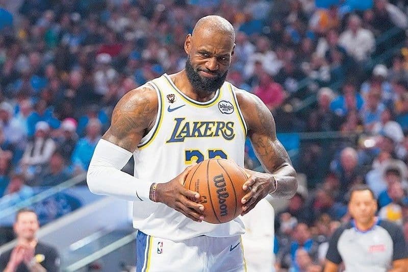 LeBron James, handa na para sa season opener ng 76ers