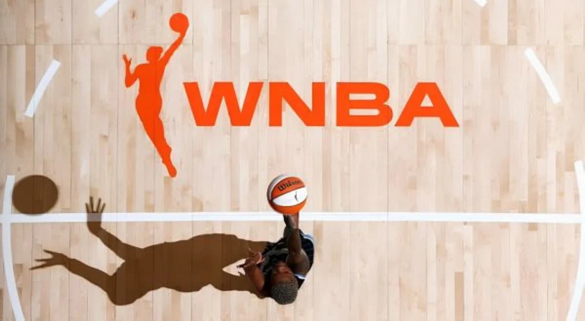 Kakaibang Insidente sa WNBA: Sex Toy, Inihagis sa Laban ng Atlanta Dream at Los Angeles Sparks
