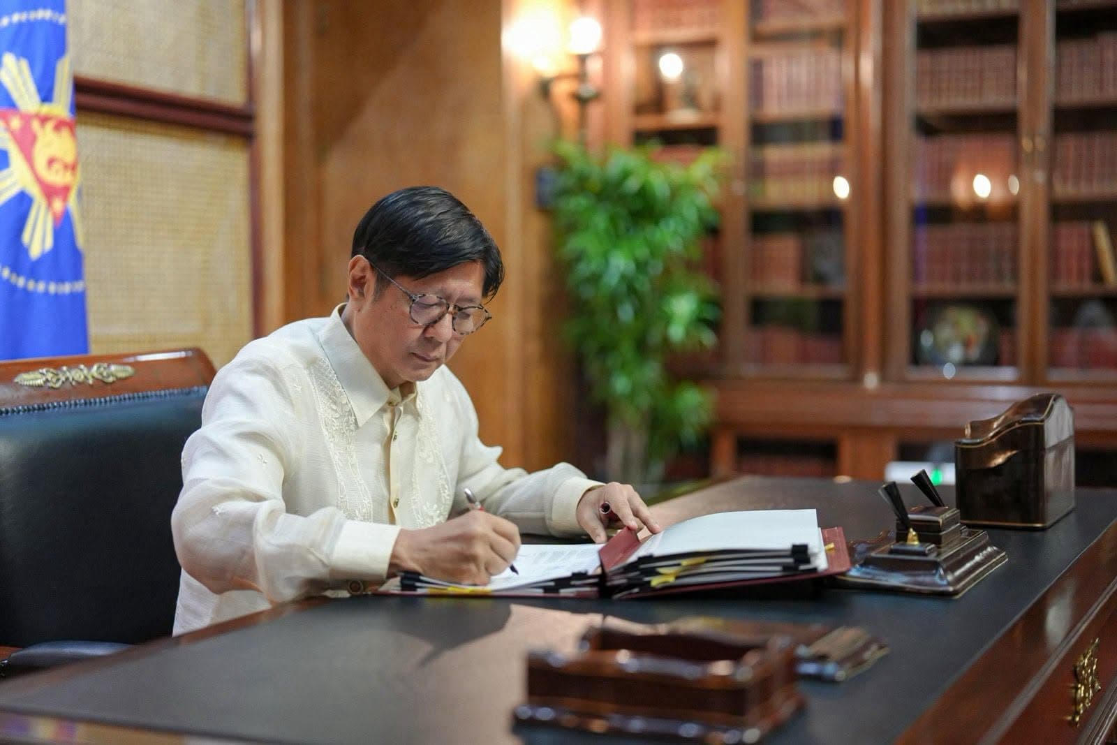 Suspensyon ng Excise Tax sa LPG at Kerosene, Inanunsyo ni Marcos