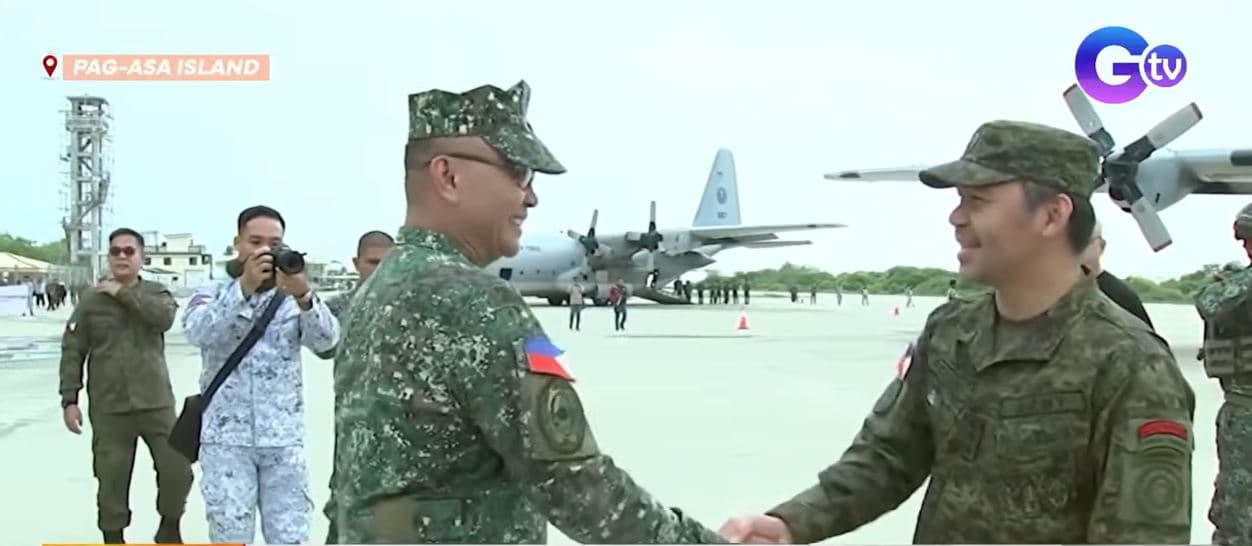 Mga Opisyal, Kabilang si Pacquiao, Dumating sa Pag-asa Island at Hinarap ang Hamon mula sa Tsina