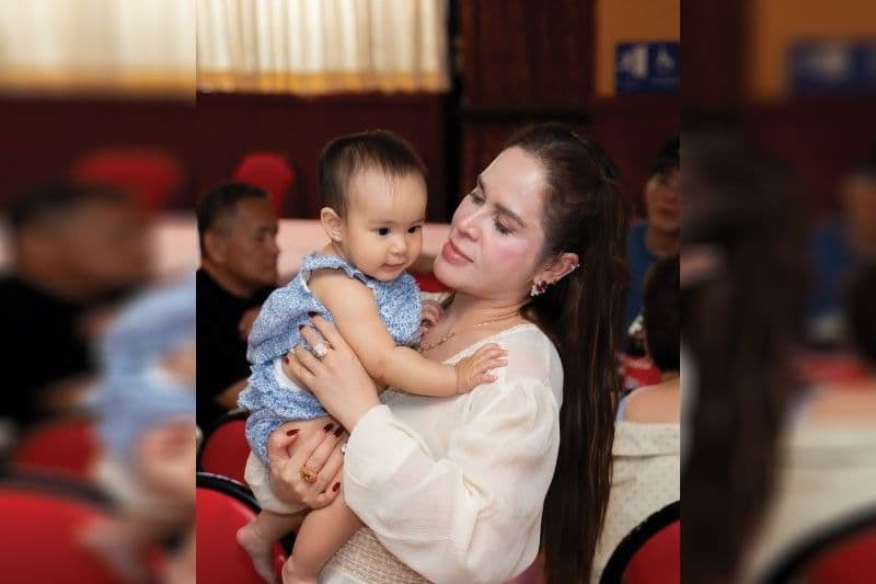 Jinkee Pacquiao, ipinakita ang apo sa social media habang sina Ronnie at Loisa ay nagtatakip ng mukha ng kanilang anak