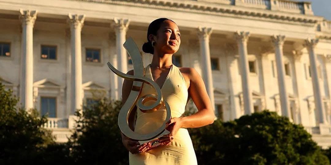 Alex Eala, nagdiwang ng tagumpay sa DC Open sa kanyang dilaw na damit