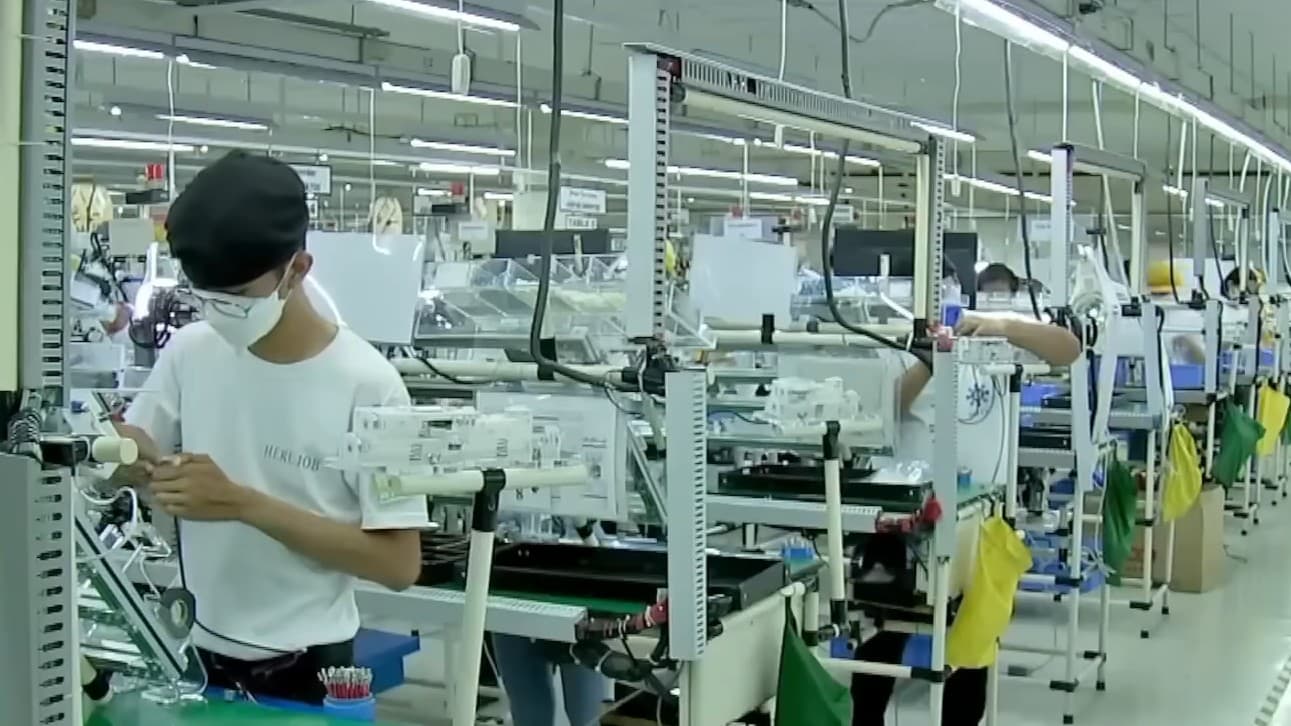 Aktibidad ng mga Pabrika sa Pilipinas, Unang Bumagsak sa loob ng Limang Buwan