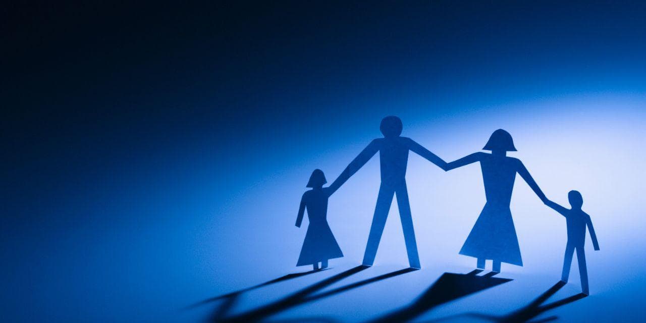 Mga Dapat Isaalang-alang sa Co-Parenting Matapos ang Pagkakahiwalay, Ayon sa Isang Psychologist