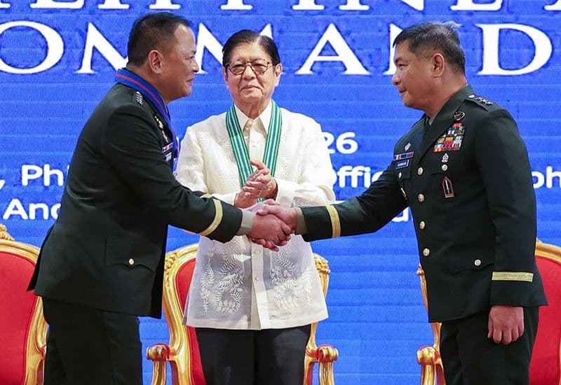 Marcos: Siguraduhin ang Kahandaan ng Hukbong Katihan