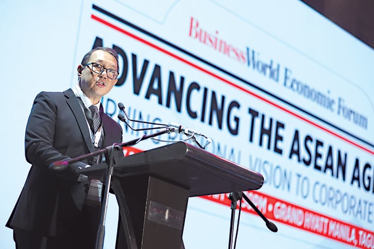 Tatlong Dekadang Tiwala: Pagsusuri ng BusinessWorld sa mga Hamon, Teknolohiya, at Kinabukasan